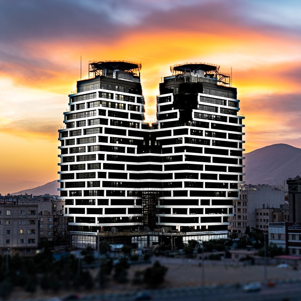 نماکاران هزاره سوم